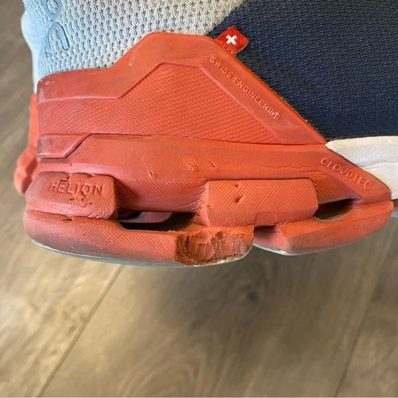 On Running On Cloud Flyer Size 10 - Picture 9 of 11